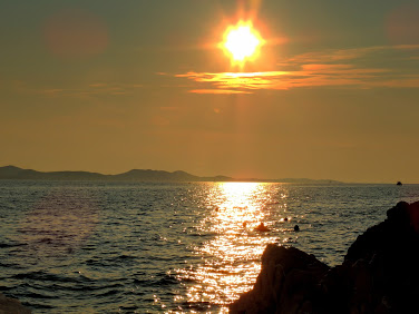 Zachód słońca nad morzem – Zadar, Chorwacja.