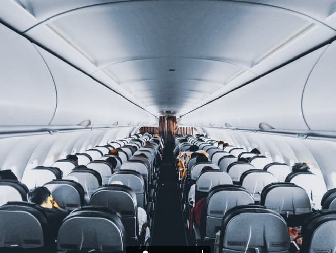 Przeczytaj: Zasady lotów podczas epidemii - sprawdź, jak przygotować się do podróży!